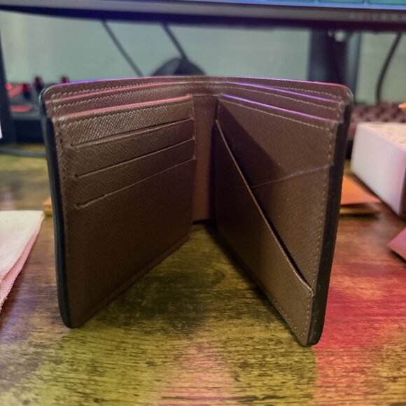 Louis Vuitton Monogram Multiple Wallet (M60895) - Picture 4 of 9